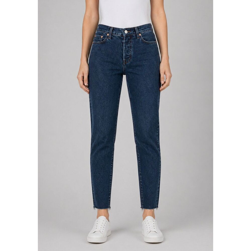 Levi’s Premium Wedgie Button Fly Jeans Dark Wash Blue 27